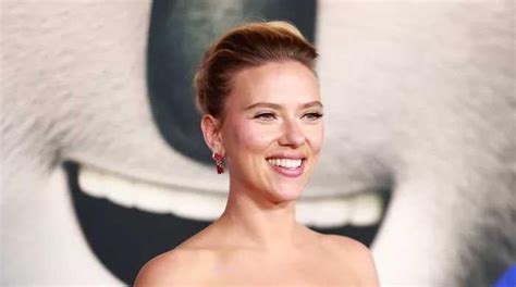 asteroid city tits|Scarlett Johansson talks about Asteroid City intimate scene